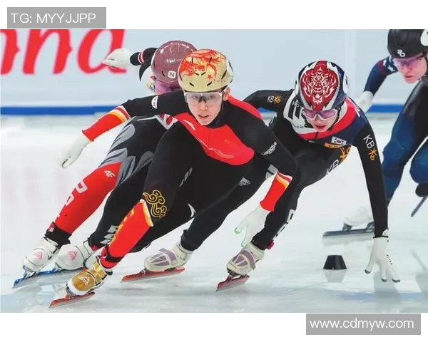 短道速滑世界巡回赛精彩战报回顾与精彩瞬间分析