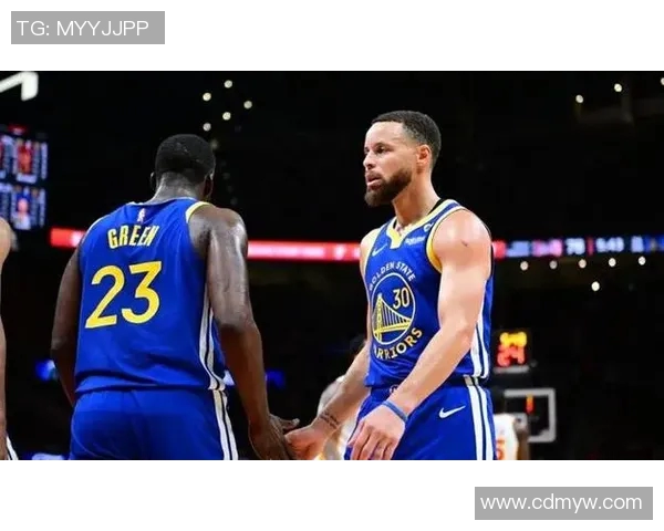 勇士巨头受伤缺阵，遭到爵士大逆转