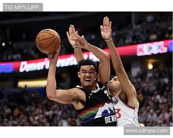 开拓者队外线射手亮眼，助力球队夺冠